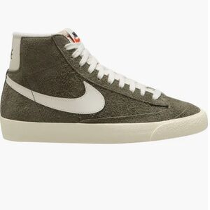 Nike Blazer Mid '77 Vintage Sneaker (Women)